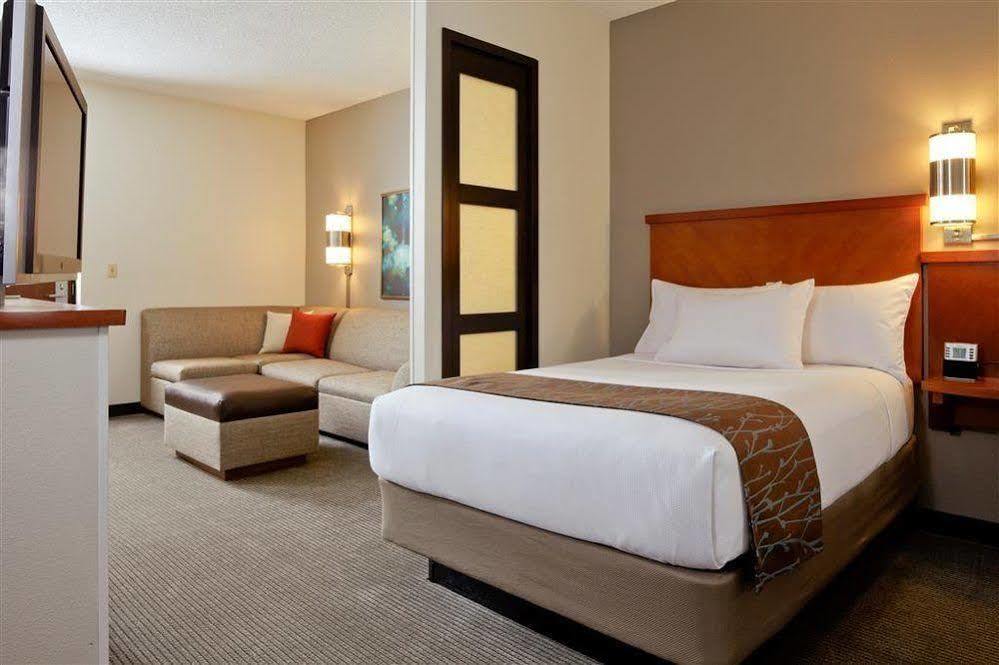 Hyatt Place Atlanta Alpharetta North Point Mall Exterior foto